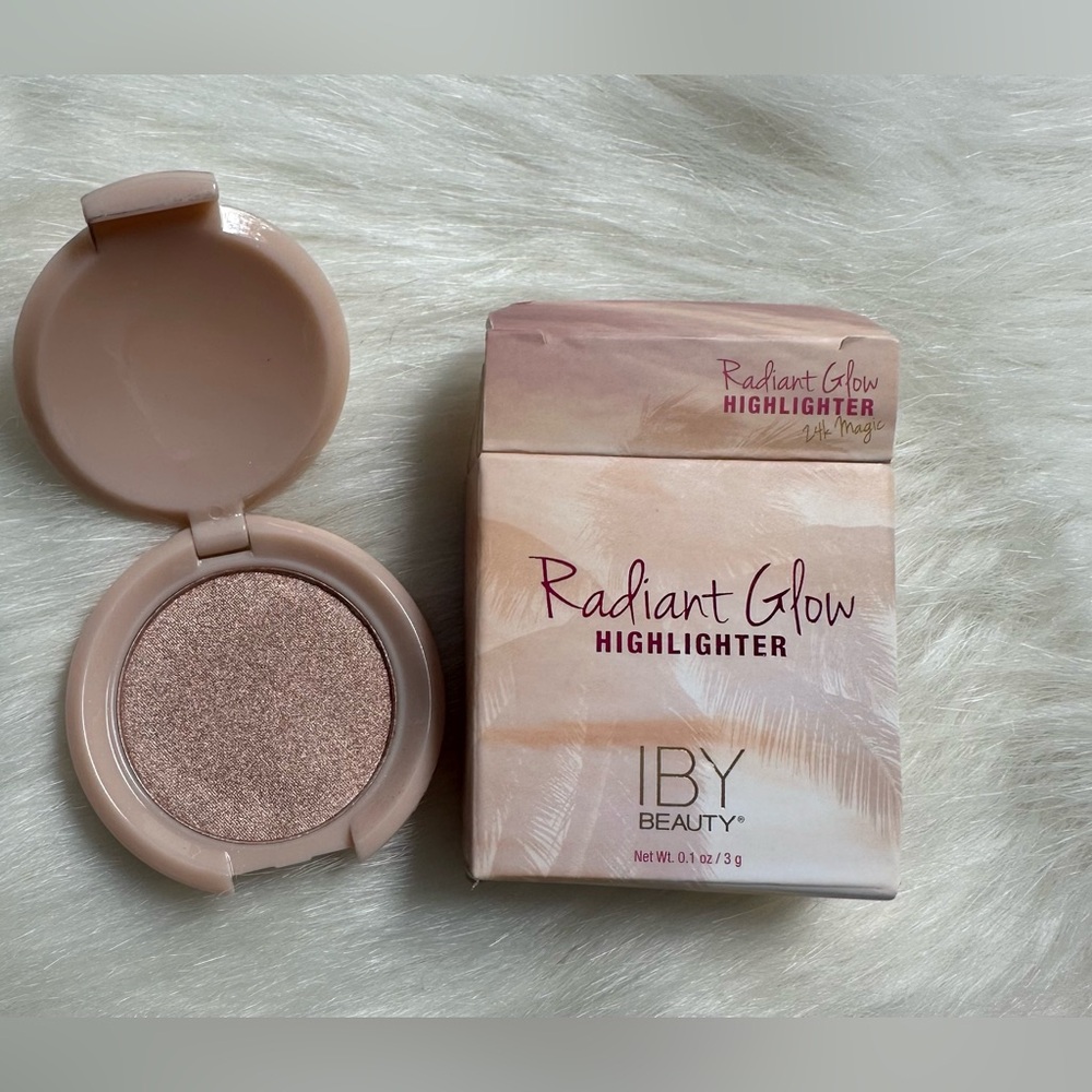 Pressed Powder Highlighter Bundle w/ Makeup Bag Lot of 7 - Picture 5 of 13